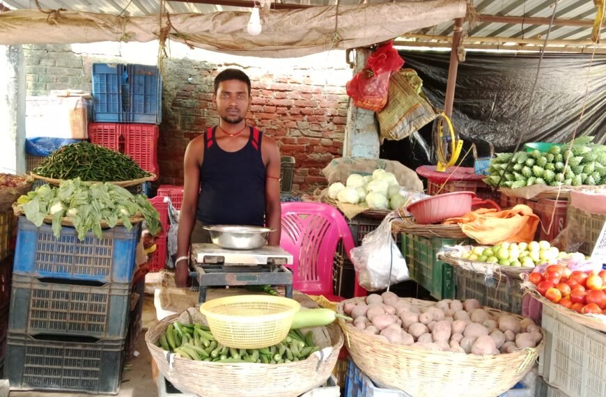 गरीबों की थाली से गायब हुई सब्ज़ी, गरीबों…