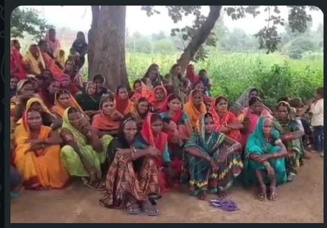आदिवासी बहुल गांवों में विकास योजनाओं की जानकारी…